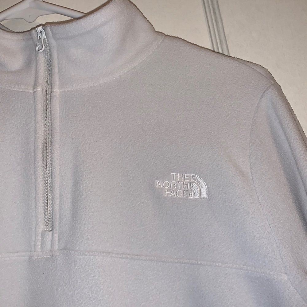 North Face pullover - Picture 4 of 4